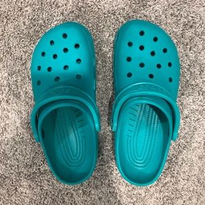 basically brand new crocs